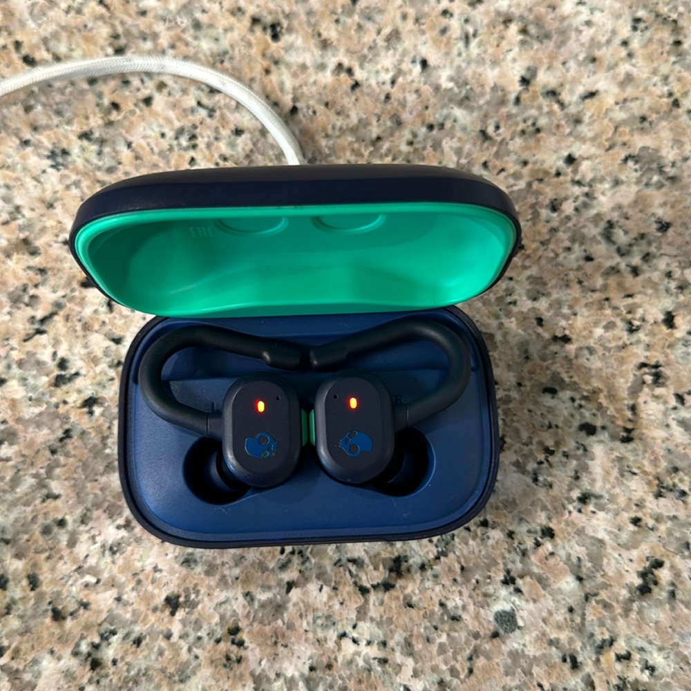 Skullcandy Push Active Earset in good condition